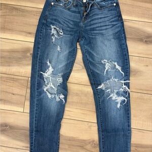Judy Blue Ripped boyfriend Jeans